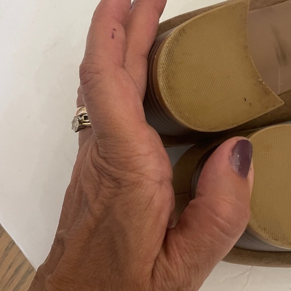 Ann Marino Tan Suede Statement Rhinestone Flats in size 8 - Picture 8 of 12